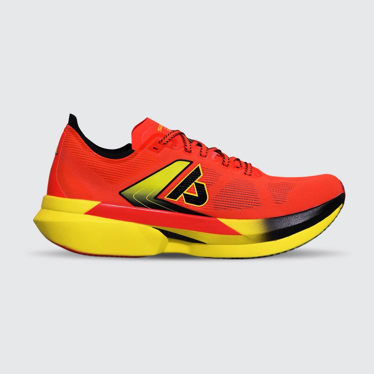 รองเท้าวิ่ง APEX SWIFT 2 PRO SCARLET / VOLT UNISEX