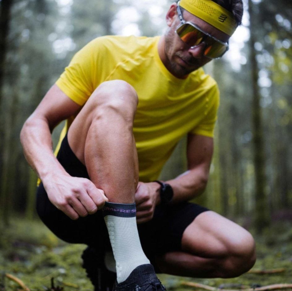 ถุงเท้า Compressport Pro Racing Socks V4.0 Trail