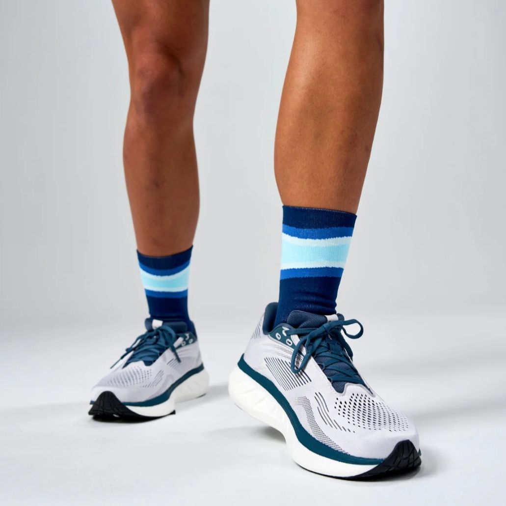 ถุงเท้า Feetures Elite Light Cushion Mini Crew