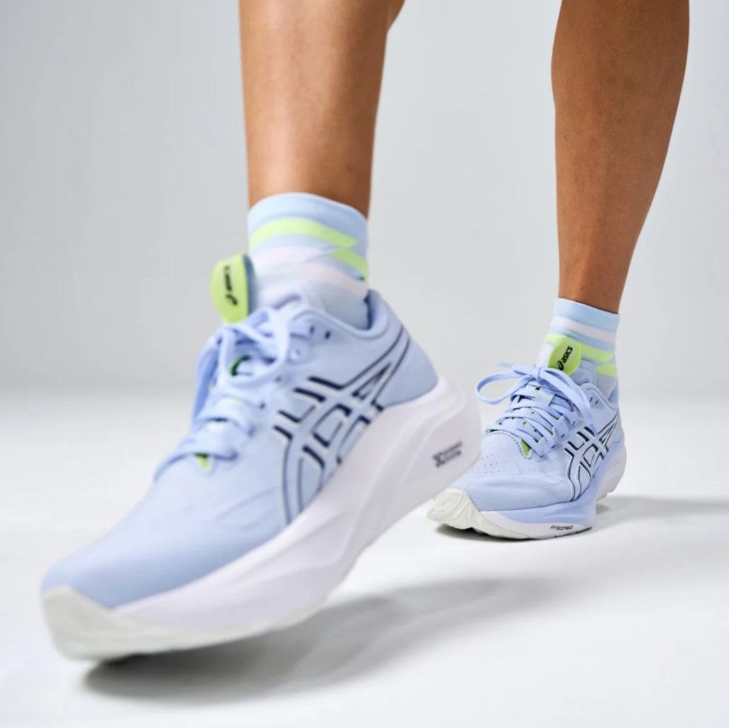 ถุงเท้าวิ่ง Feetures Elite Ultra Light Quarter