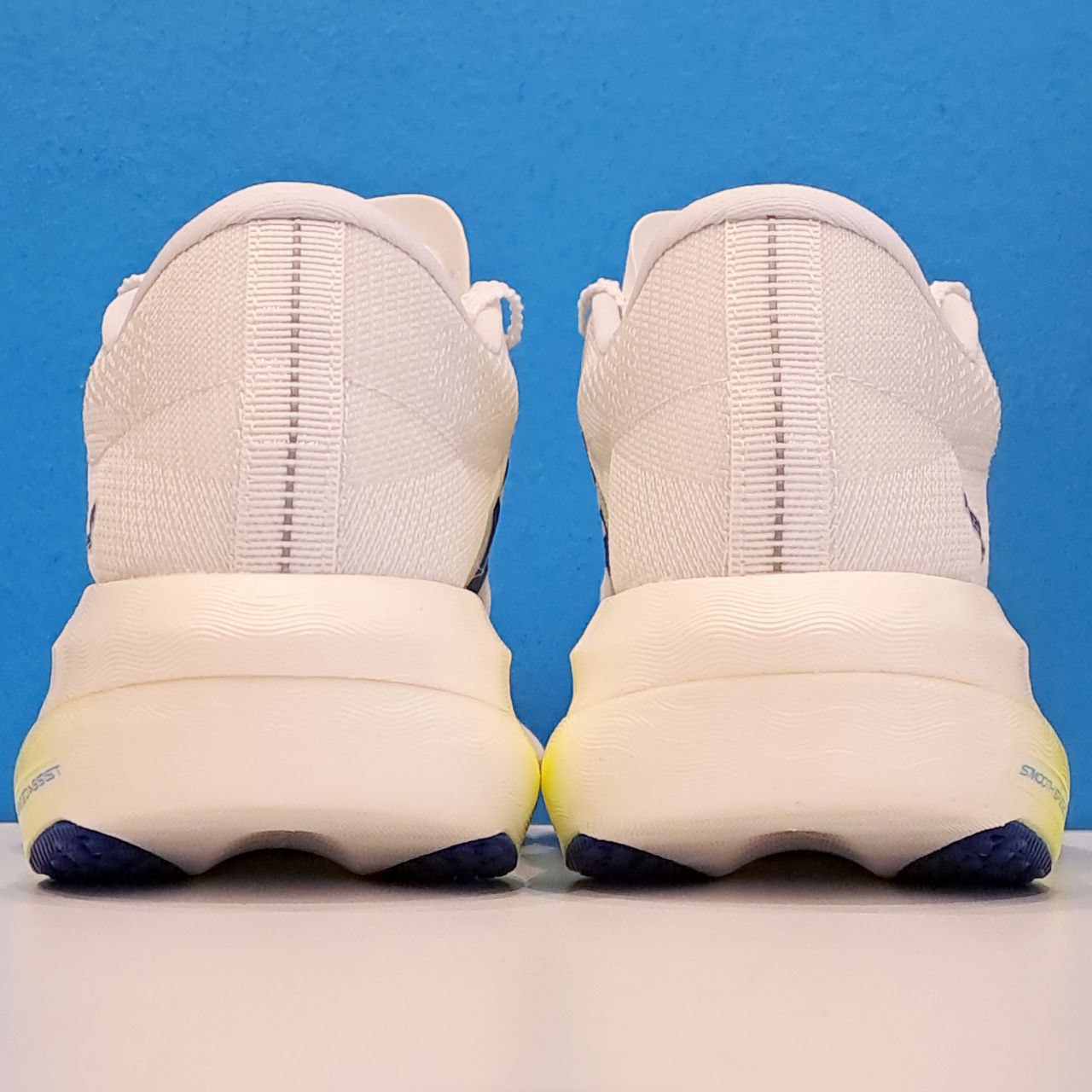 รองเท้าวิ่ง Mizuno Hyperwarp Pro