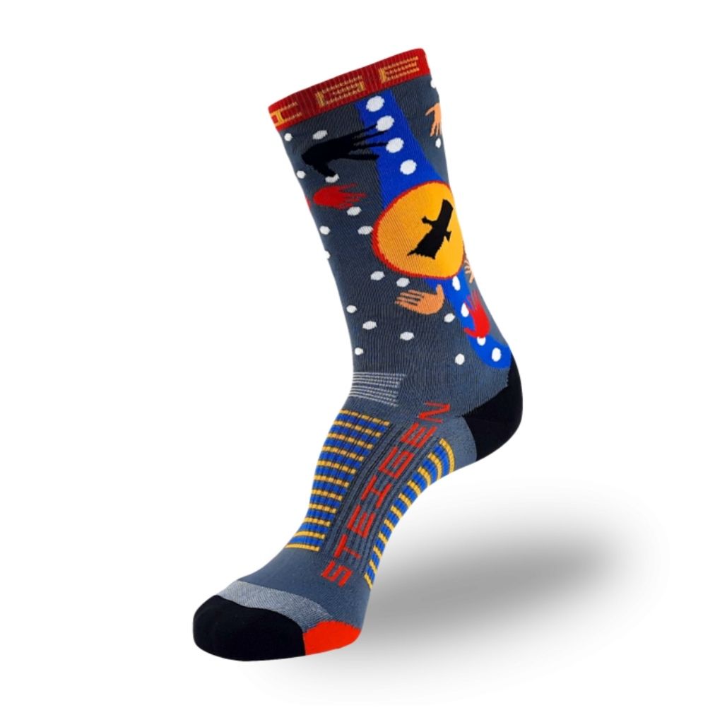 ถุงเท้าวิ่ง STEIGEN : THREE QUATER SOCKS 3/4 - ONE SIZE FIT ALL