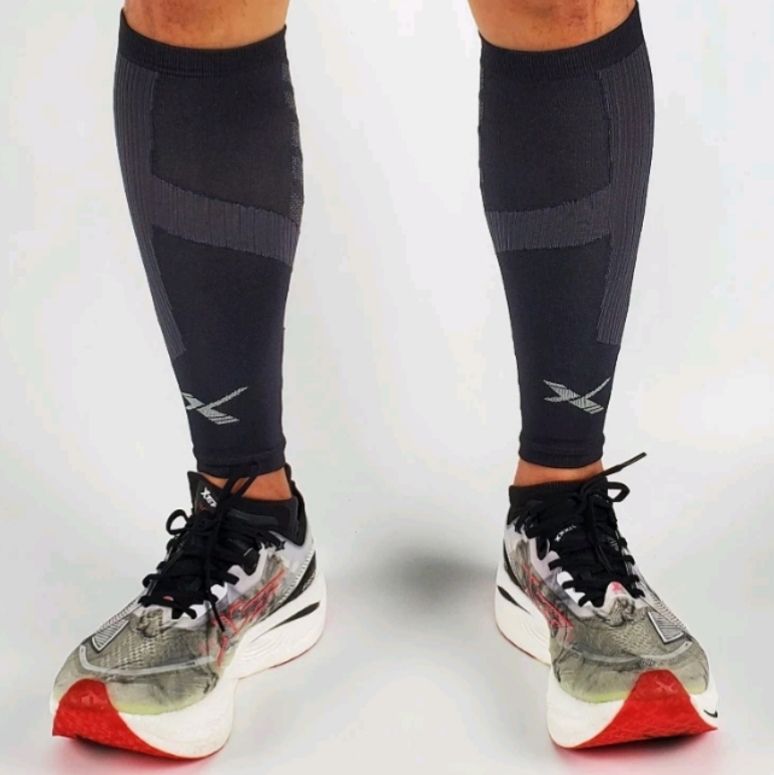 ปลอกขารัดน่อง กระชับกล้ามเนื้อ Xzelix | Rapix Compression Calf Sleeves