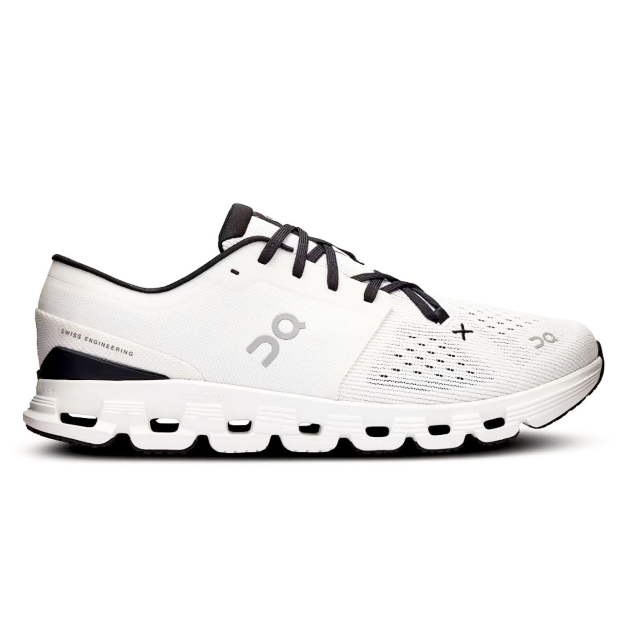 รองเท้าวิ่ง On Cloud X4 Women Ivory / Black